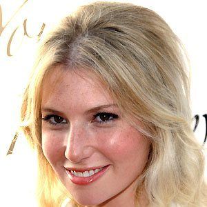 Ari Graynor - Bio, Facts, Family | Famous Birthdays