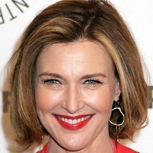 Brenda Strong - Bio, Facts, Family | Famous Birthdays