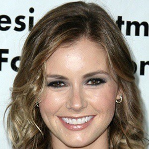 Brianna Brown - Bio, Facts, Family | Famous Birthdays