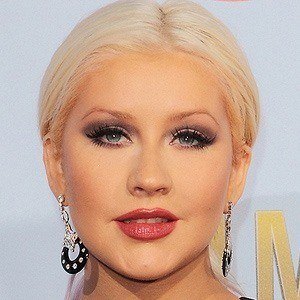 Christina Aguilera - Bio, Facts, Family | Famous Birthdays