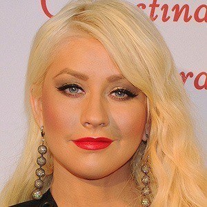 Christina Aguilera - Bio, Facts, Family | Famous Birthdays