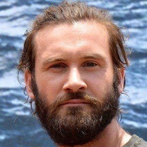 Clive Standen - Bio, Facts, Family | Famous Birthdays