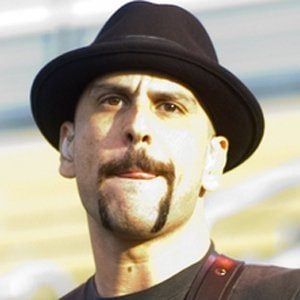 Dave Kushner - Bio, Facts, Family | Famous Birthdays