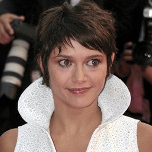 Emma De Caunes - Bio, Facts, Family | Famous Birthdays