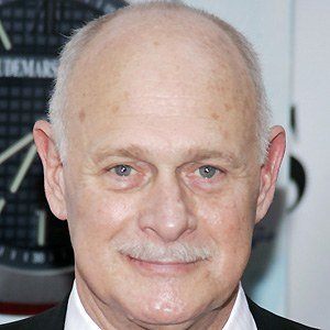 Gerald McRaney - Bio, Facts, Family | Famous Birthdays