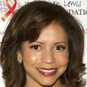 Gloria Reuben - Bio, Facts, Family | Famous Birthdays