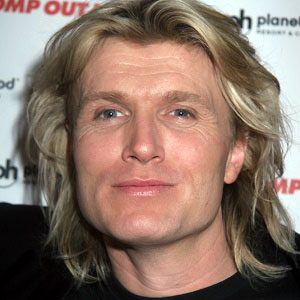 Hans Klok - Bio, Facts, Family | Famous Birthdays