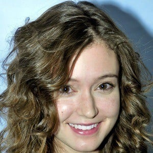 Hayley McFarland - Bio, Facts, Family | Famous Birthdays