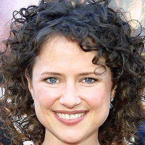 Jean Louisa Kelly - Bio, Facts, Family | Famous Birthdays