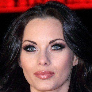Jessica Jane Clement - Bio, Facts, Family | Famous Birthdays