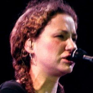 Joan Osborne - Bio, Facts, Family | Famous Birthdays