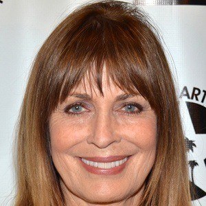 Joanna Cassidy - Bio, Facts, Family | Famous Birthdays