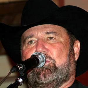 Johnny Lee - Bio, Facts, Family | Famous Birthdays