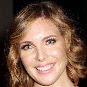 June Diane Raphael - Bio, Facts, Family | Famous Birthdays