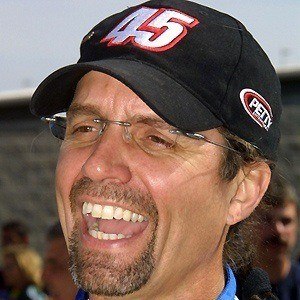 Kyle Petty - Bio, Facts, Family | Famous Birthdays