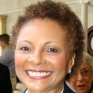 Leslie Uggams - Bio, Facts, Family | Famous Birthdays