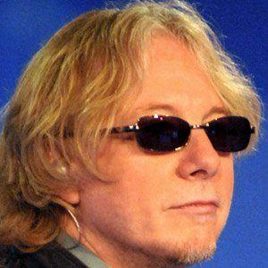 Mike Mills (Guitarist) - Bio, Facts, Family | Famous Birthdays