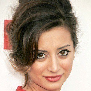 Noureen Dewulf - Bio, Facts, Family | Famous Birthdays