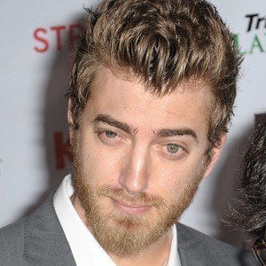 Rhett McLaughlin - Bio, Facts, Family | Famous Birthdays