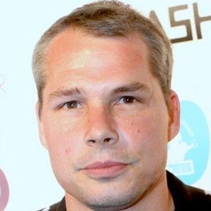 Shepard Fairey - Bio, Facts, Family | Famous Birthdays