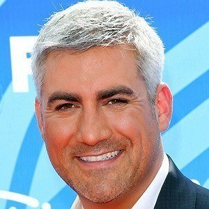Taylor Hicks - Bio, Facts, Family | Famous Birthdays