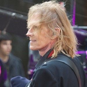 Tom Hamilton - Bio, Facts, Family | Famous Birthdays