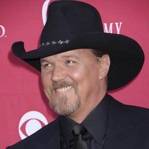 Trace Adkins - Bio, Facts, Family | Famous Birthdays