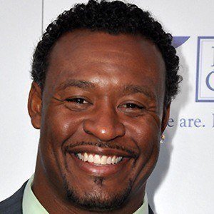 Willie McGinest - Bio, Facts, Family | Famous Birthdays