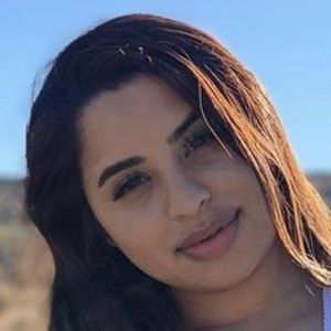 Vivian Acosta Profile Picture