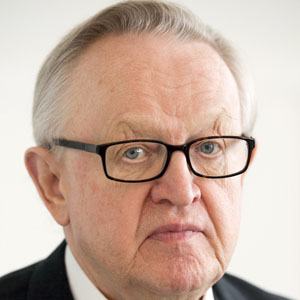 Martti Ahtisaari Headshot 