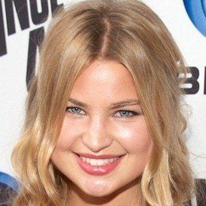 Jennifer Akerman Profile Picture