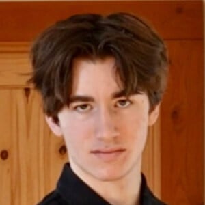 Alex Pickering Profile Picture