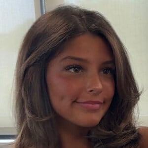 Ellie Amiel Profile Picture