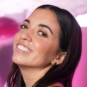 Analu Andrade Profile Picture