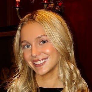 Grace Andrews Profile Picture