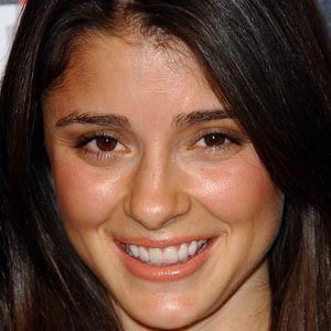 Shiri Appleby Profile Picture