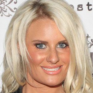 Danielle Armstrong Profile Picture
