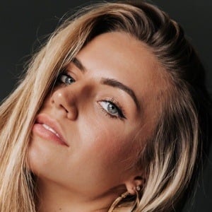 Brooke Ash Profile Picture