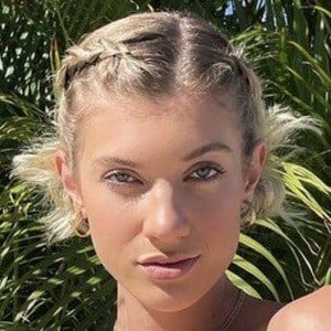 ashleyntay Profile Picture