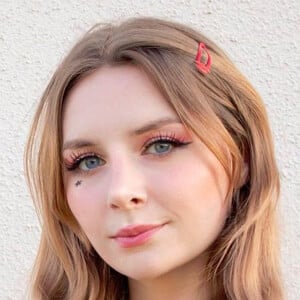 Ashtronova Profile Picture