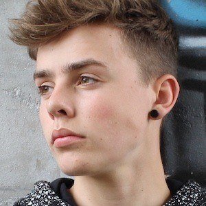 Olly Aston Profile Picture