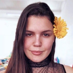 Alicia Aveiro Profile Picture