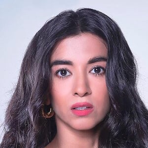 Saba Azad Profile Picture