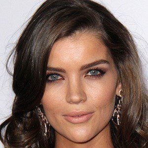 Natasha Barnard Profile Picture