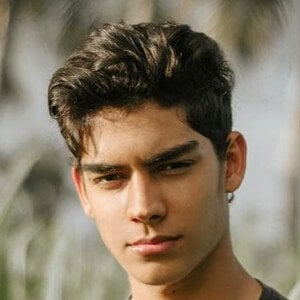 Vitor Barreto - Trivia, Family, Bio | Famous Birthdays