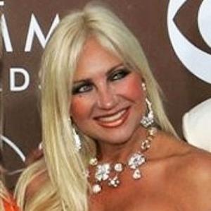 Hogan - Age, Family, Bio | Famous Birthdays