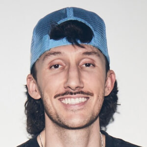 Bradeazy Profile Picture