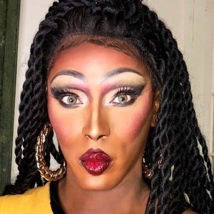 Nina Bo'Nina Brown Profile Picture