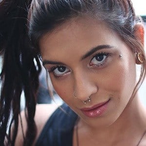 Bruna Punky Profile Picture