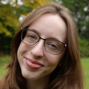 Alison Burke Profile Picture